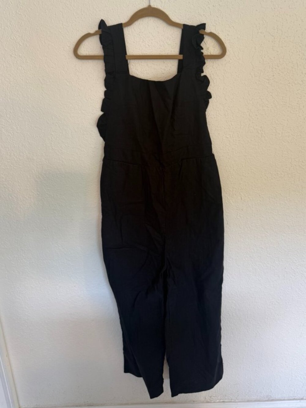 NWT MABLE Black Linen Blend Ruffle Strap Wide Leg Jumpsuit Size Medium